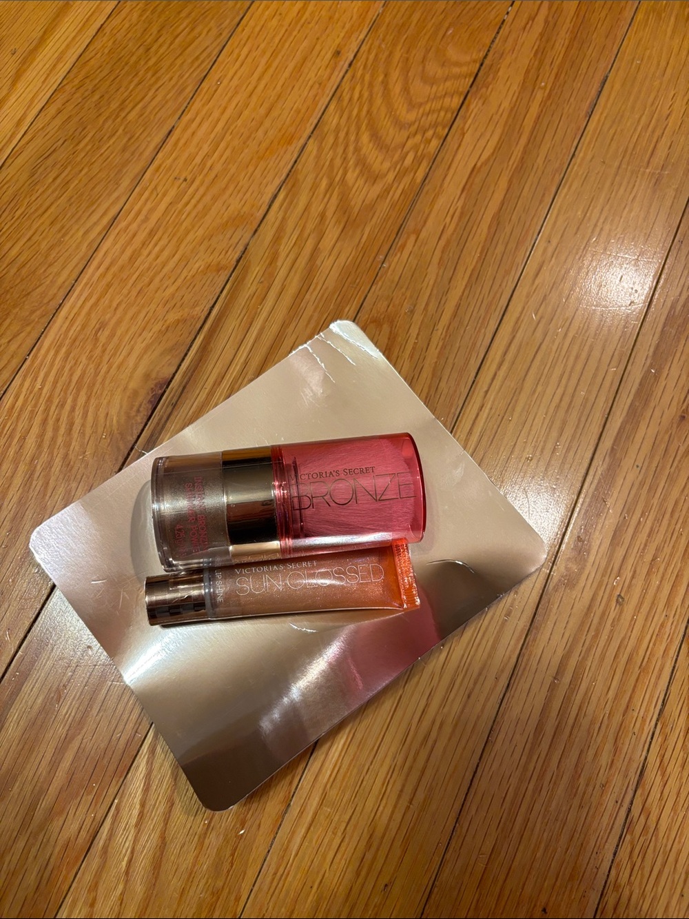 Victoria's Secret powder Bronzer & Sunkissed Pink-Orange lip shine